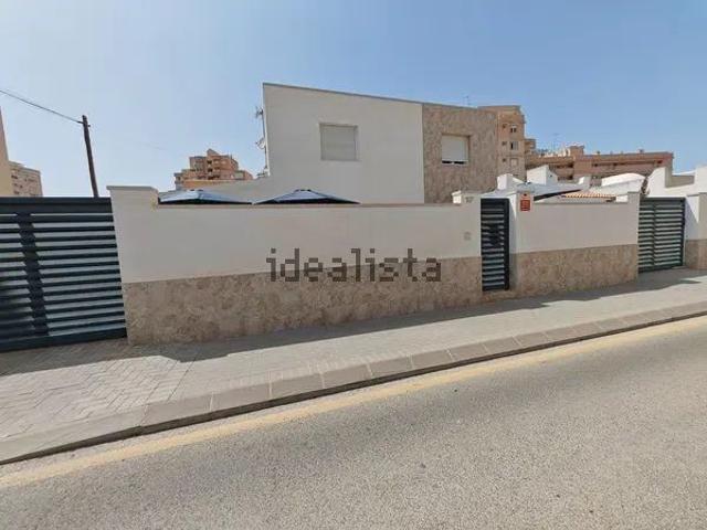 Alquiler de casa o chalet independiente en Calle Matilde Peñaranda, 107