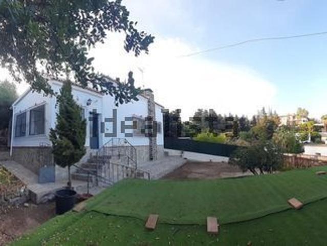 Alquiler de casa o chalet independiente en Calle Medan, 19