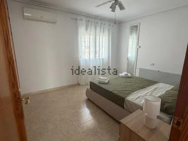 Alquiler de casa o chalet independiente en Calle Nicolás de Bussi, 1201