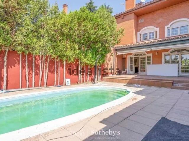 Alquiler de casa o chalet independiente en Calle Serramagna