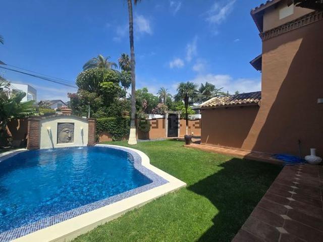 Alquiler de casa o chalet independiente en Calle Silvia s/n