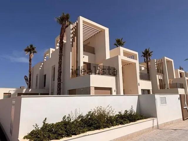 Alquiler de casa o chalet independiente en Calle Picasso