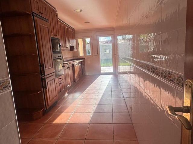 Alquiler de casa o chalet independiente en Calle Pino, 2