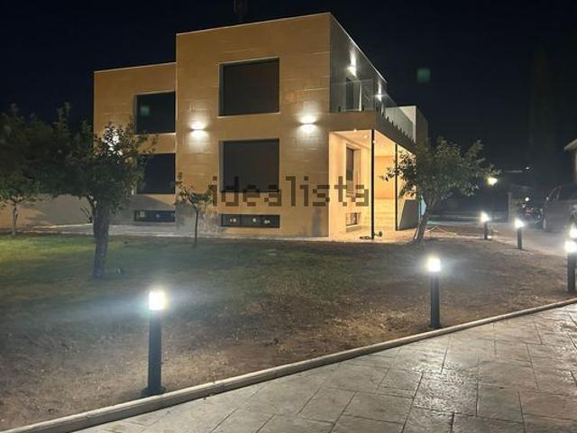 Alquiler de casa o chalet independiente en Avenida Villamayor, 15