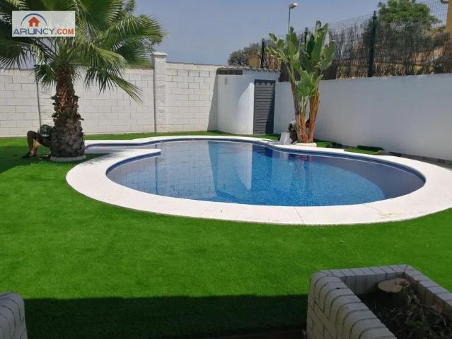 Alquiler de casa o chalet independiente en Olivar de Quintos