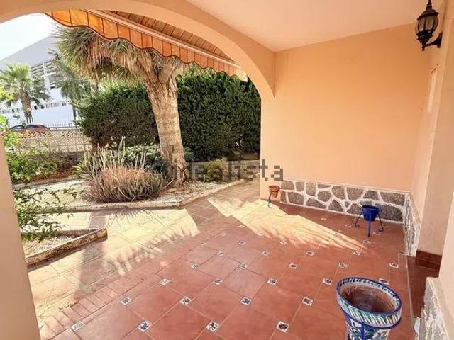 Alquiler de casa o chalet independiente en Torre de Benagalbón