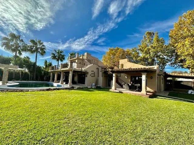 Alquiler de casa o chalet independiente en Urbanización Villa Parra, 36