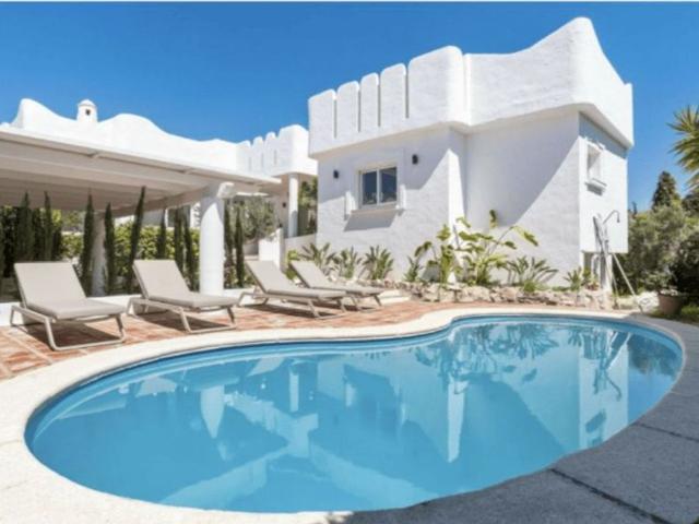 Alquiler de casa o chalet independiente en ኡርባኒሳሲኦን ሬሴርባ ሎስ ግራናዶስ, 6