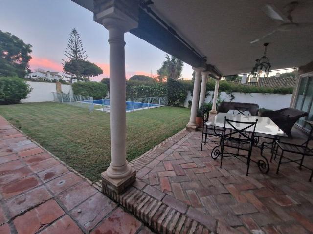 Alquiler de casa o chalet independiente en Vistahermosa