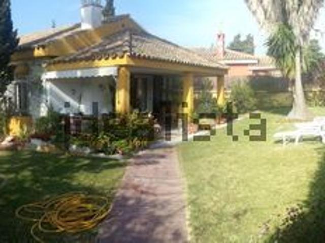 Alquiler de casa o chalet independiente en Vistahermosa