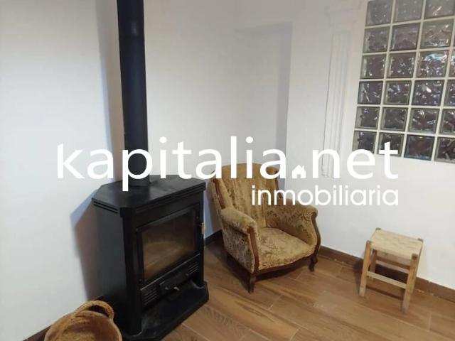Alquiler de casa amplia en Navarrés ideal para empresas – Gran capacidad y totalmente equipada