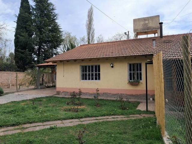 Alquiler De Casa En Calle La Madrid 3 hab Luján