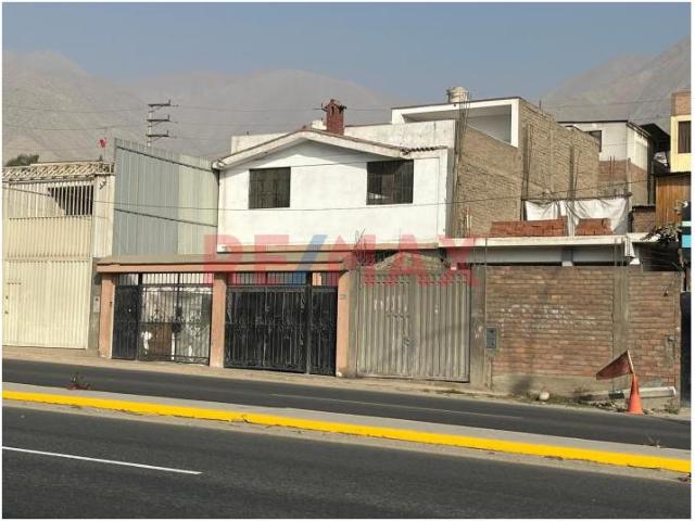 Alquiler De Casa En Chaclacayo Incluy 2 Cocheras