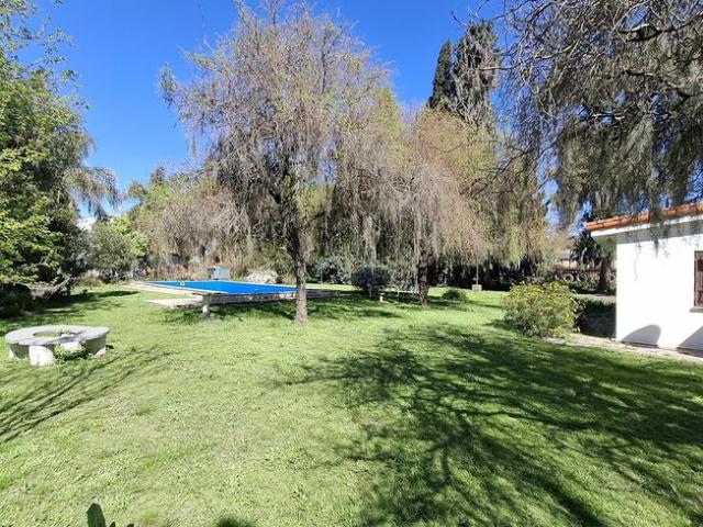 Alquiler de casa en Villa La Ribera con pileta y amplio parque