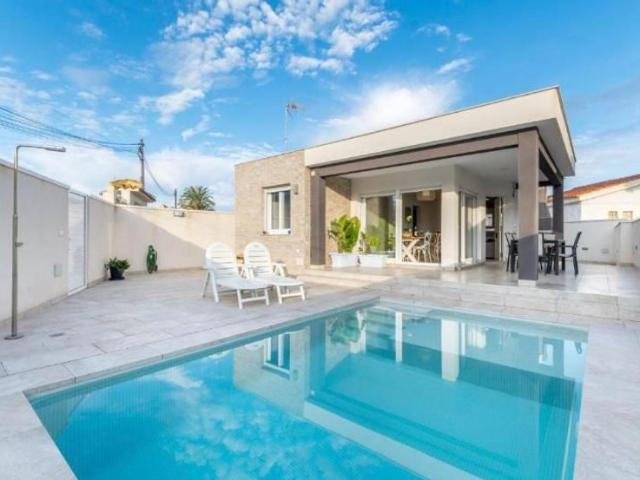Alquiler de casa rural en CL Formentera