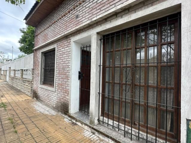 ALQUILER DE CASA TRES AMBIENTES EN LUIS GUILLÓN