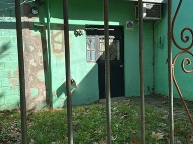 Alquiler de casa tres ambientes en Longchamps