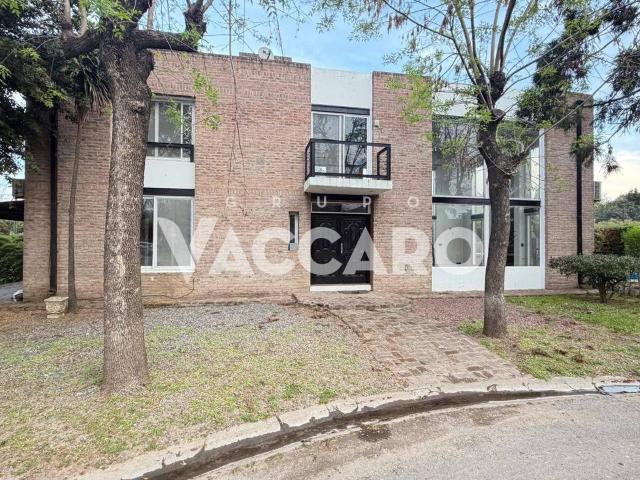 Alquiler de Casa 4 Ambientes en Haras María Eugenia Moreno