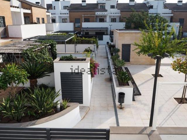 Alquiler de chalet adosado en Via Nova, 10