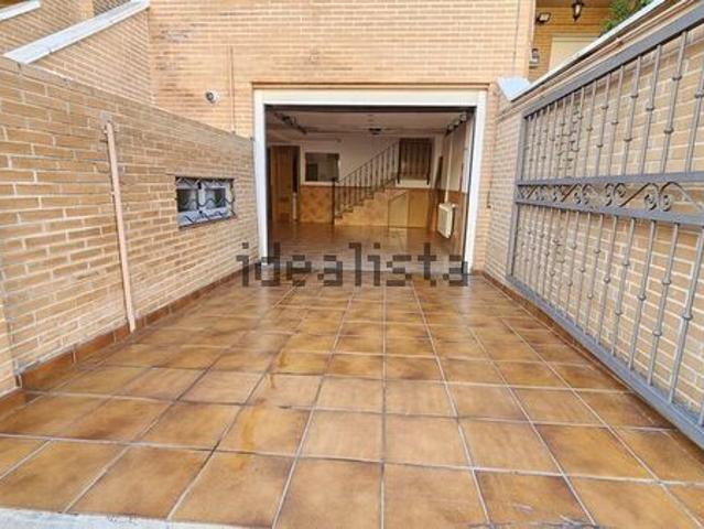 Alquiler de chalet adosado en Via Tarpeya