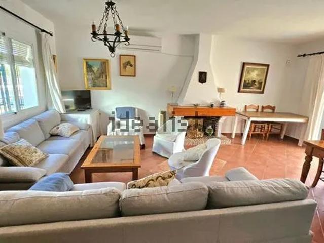 Alquiler de chalet adosado en Vistahermosa