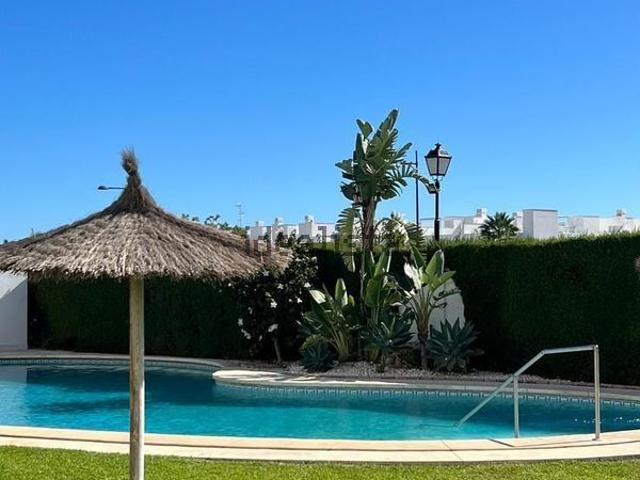 Alquiler de chalet adosado en Avenida de Bel Air, 4