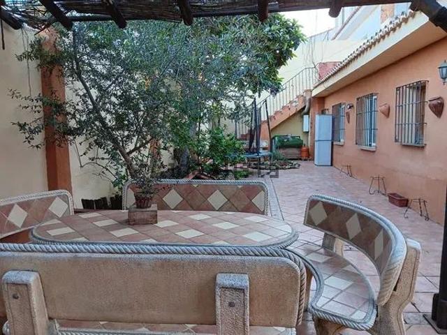 Alquiler de chalet adosado en Campanillas