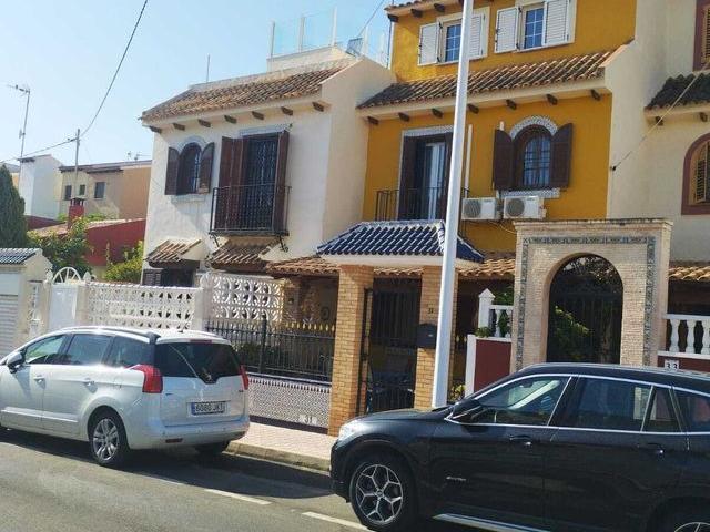 Alquiler de chalet adosado en Cabo Cervera