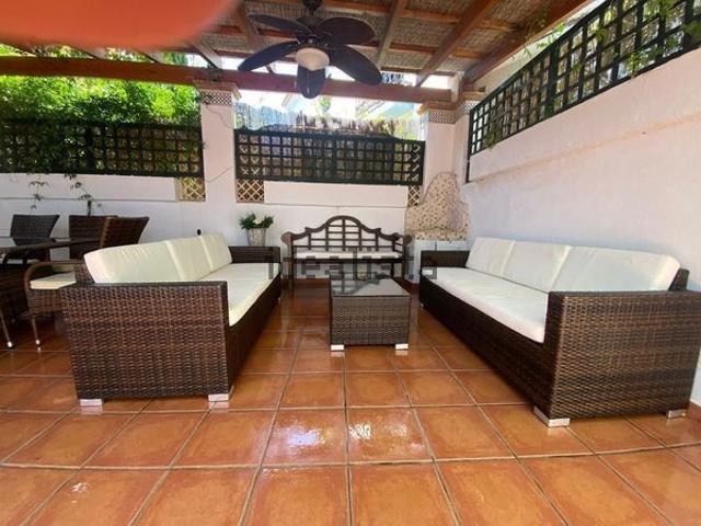 Alquiler de chalet adosado en Calle 11