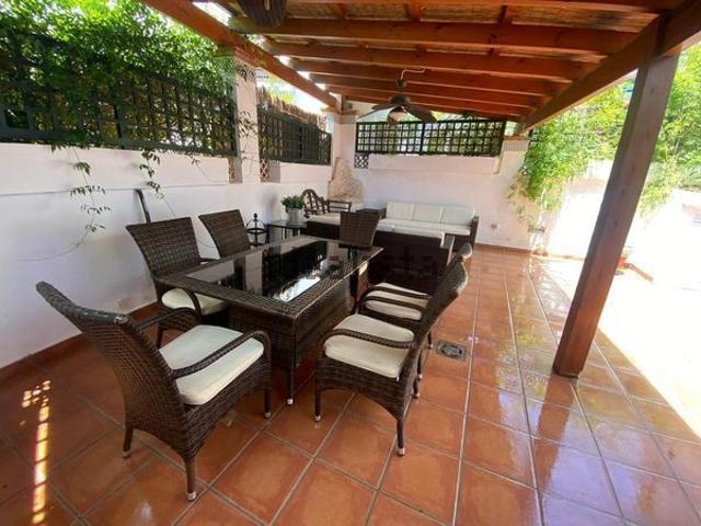 Alquiler de chalet adosado en Calle 11