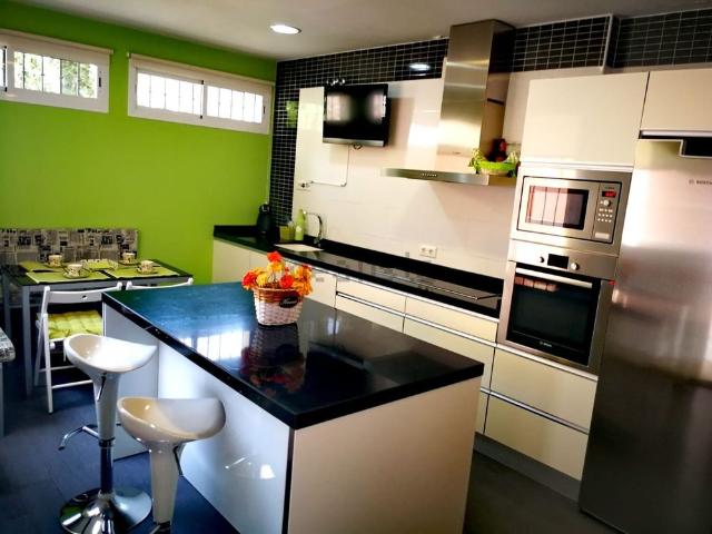 Alquiler de chalet adosado en Calle Acebuche, 56