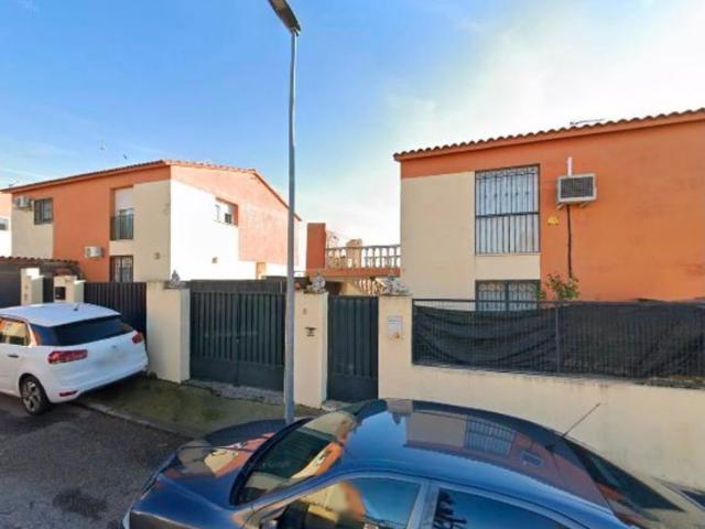 Alquiler de chalet adosado en Calle Albacete, 8