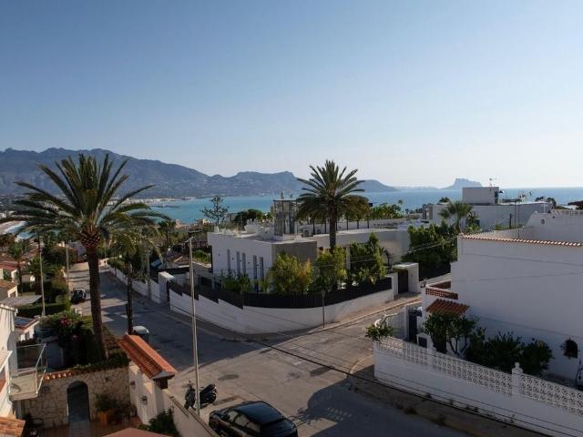 Alquiler de chalet adosado en Calle Creu del Sud, 1