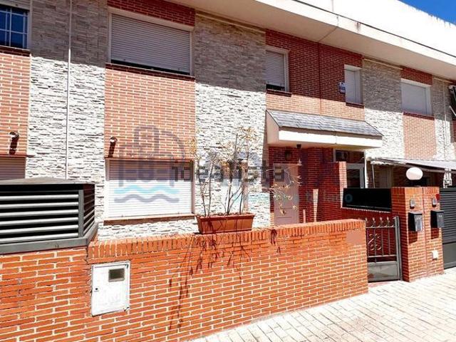 Alquiler de chalet adosado en Calle de Cartagena