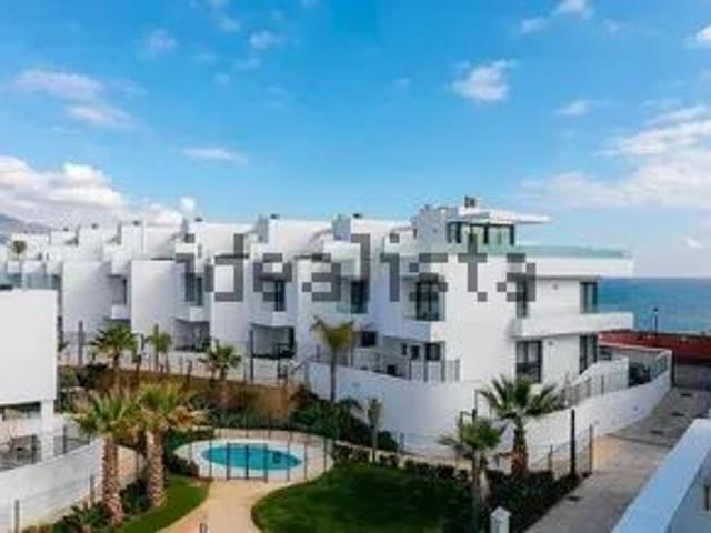 Alquiler de chalet adosado en Calle Encinas, 7