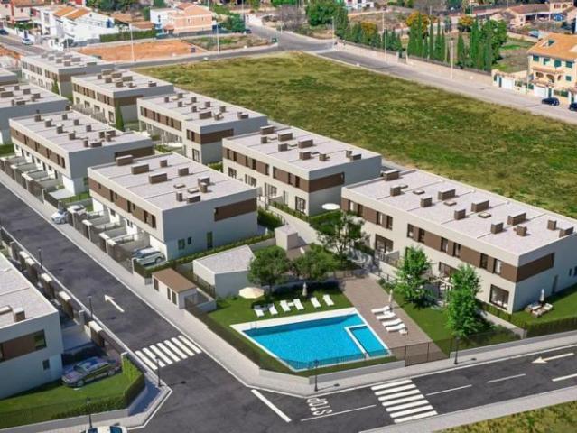 Alquiler de chalet adosado en Calle Ernest Lluch s/n