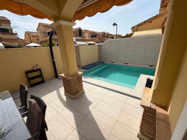 Alquiler de chalet adosado en Calle Fray Luis de Leon Cmor, 67