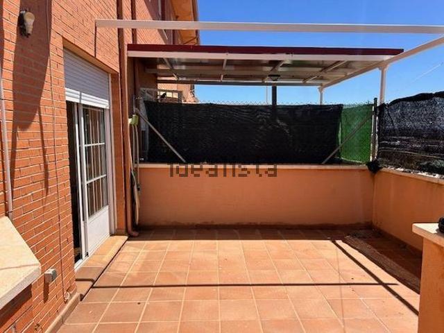 Alquiler de chalet adosado en Calle galicia