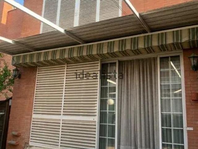 Alquiler de chalet adosado en Calle Luis Fuentes Bejarano, 50