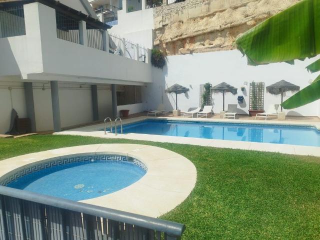Alquiler de chalet adosado en Calle Mimosas