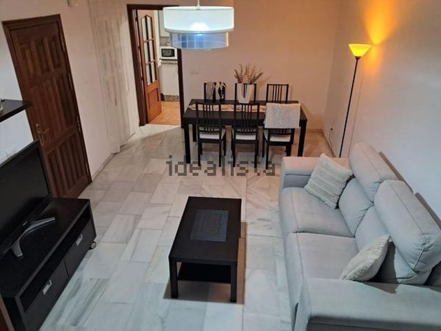 Alquiler de chalet adosado en Calle pedro fernández, 8