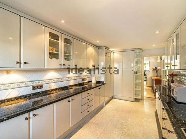 Alquiler de chalet adosado en Calle Sena