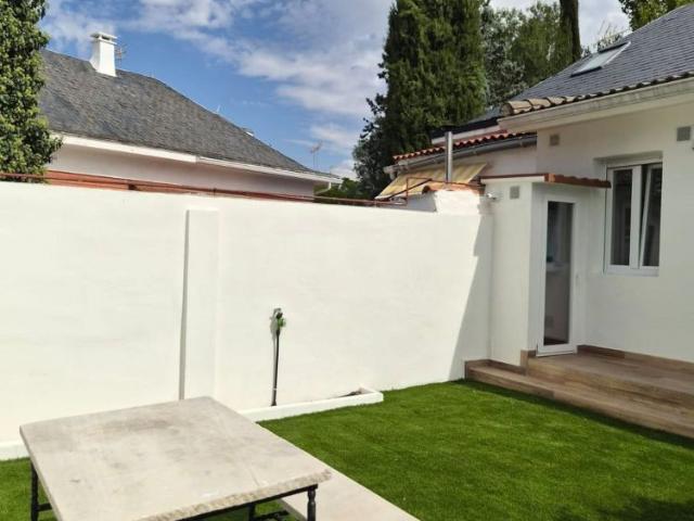 Alquiler de chalet adosado en CL Armas