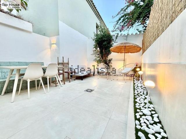 Alquiler de chalet adosado en Guadalmina Baja