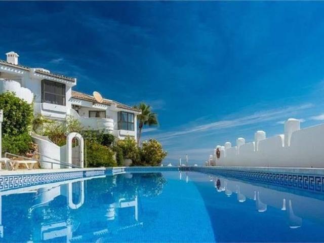 Alquiler de chalet adosado en Hacienda Torrequebrada