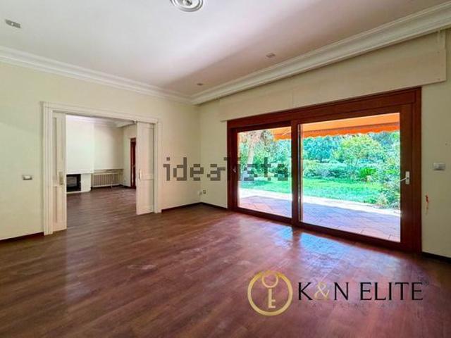 Alquiler de chalet adosado en Paseo de los Sauces