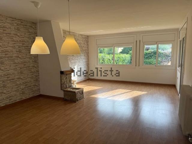 Alquiler de chalet adosado en Paseo del Pla, 48