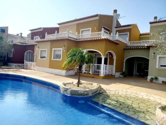 Alquiler de chalet adosado en Plaza Sequers, 8