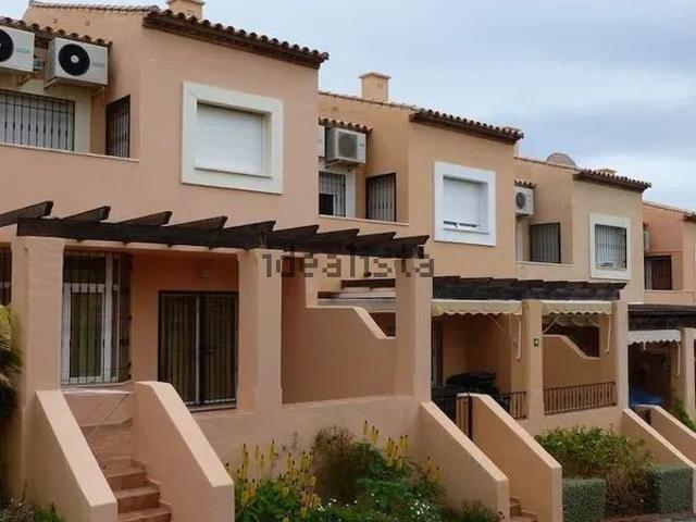 Alquiler de chalet adosado en Sitio de Calahonda