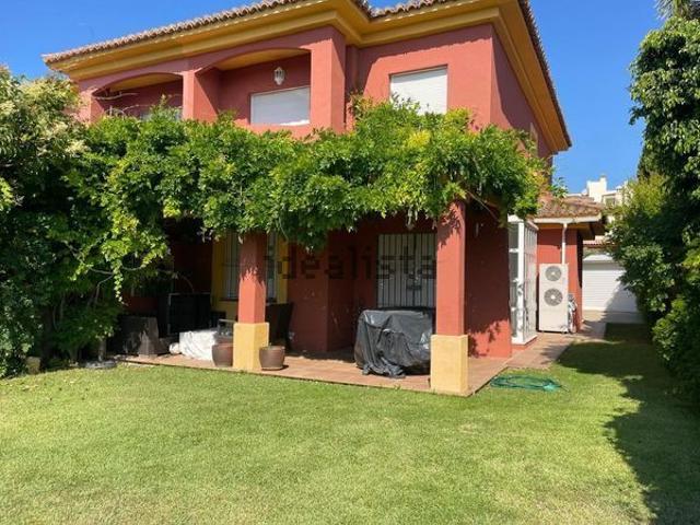 Alquiler de chalet adosado en Soto de Vistahermosa